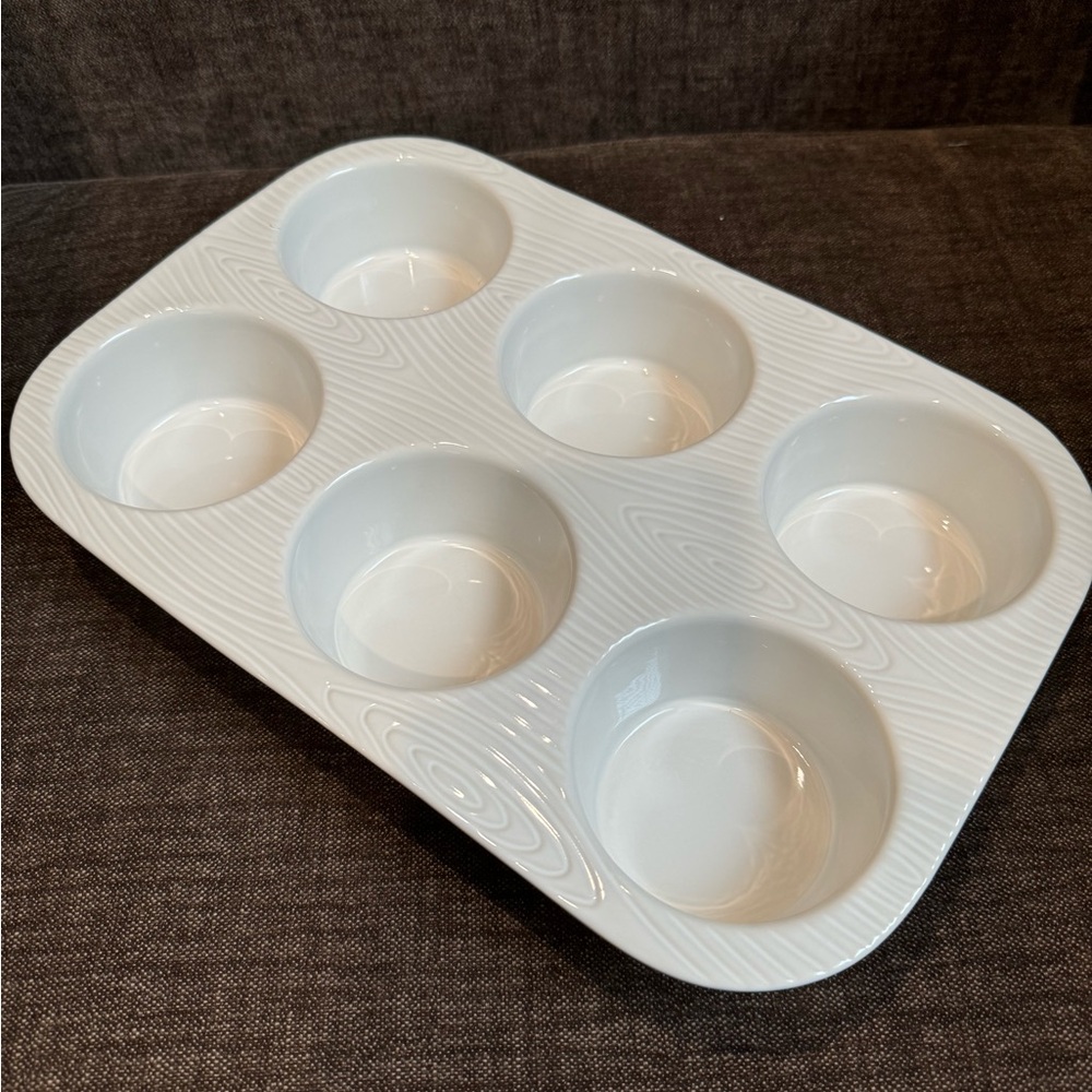 Temptations Texas Muffin Pan NIB